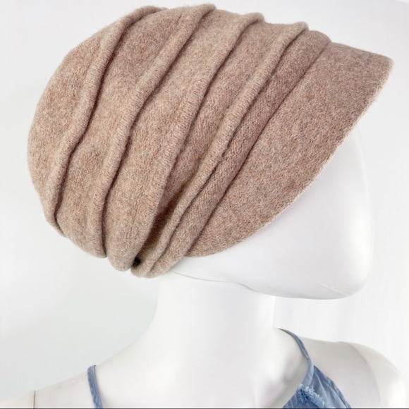 DEDO C&C Light Brown 100% Wool Bucket Hat with Flower Applique One Size - Picture 4 of 7